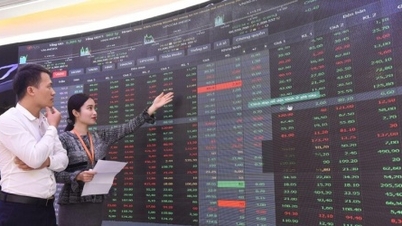 Dòng tiền trở lại ồ ạt giúp VN-Index tăng hơn 16 điểm