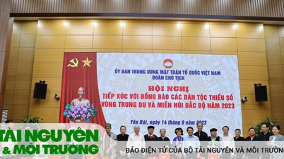 Lãnh đạo Trung ương MTTQ Việt Nam và Ủy ban Dân tộc tiếp xúc với đồng bào DTTS 14 tỉnh phía Bắc