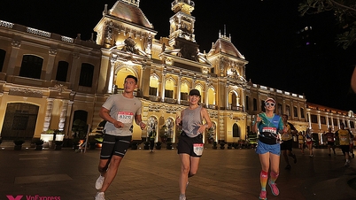 VPBank và VnExpress Marathon đồng tổ chức giải chạy đêm TP HCM 2024