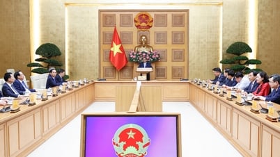 នាយករដ្ឋមន្ត្រី Pham Minh Chinh បានប្រគល់ភារកិច្ចជូនឧបនាយករដ្ឋមន្ត្រីចំនួន ៣រូប និងរដ្ឋមន្ត្រីចំនួន ២រូប។