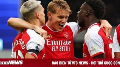 Thắng Everton, Arsenal vào top 4 Ngoại Hạng Anh