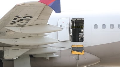 Passenger opens Korean plane door mid-air because he 'felt stuffy'