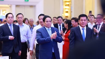 នាយករដ្ឋមន្ត្រី៖ កសាង និងអភិវឌ្ឍប្រទេសពាណិជ្ជកម្មសេរី