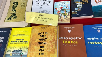 Những cuốn sách được trao Giải thưởng Sách quốc gia lần thứ năm