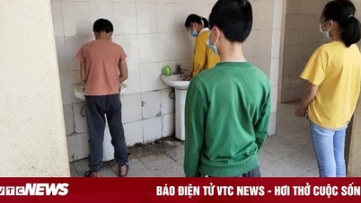 Trường học yêu cầu có thẻ 'thông hành' mới có thể vào nhà vệ sinh