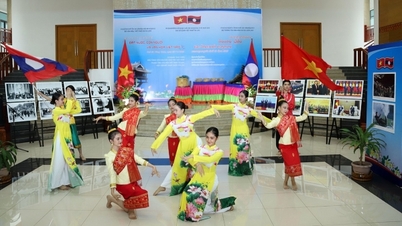 ពិធីបើកពិព័រណ៍ “ប្រទេស ប្រជាជន និងវប្បធម៌វៀតណាម” នៅប្រទេសឡាវ