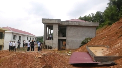 Nhiều em nghỉ học vì đi lại khó khăn