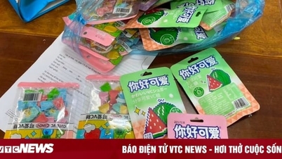 11 học sinh Hà Nội nghi ngộ độc sau khi ăn kẹo lạ