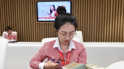 Lãi suất ngân hàng 16/2/2024: Nhà băng đầu tiên tăng lãi suất sau kỳ nghỉ Tết