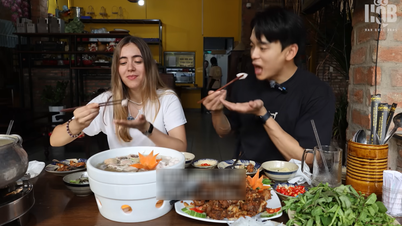 ប្រតិកម្ម​មិន​នឹក​ស្មាន​របស់​ភ្ញៀវ​លោក​ខាង​លិច ពេល​ភ្លក់​សាច់​ជ្រូក​ជាមួយ​បង្គា