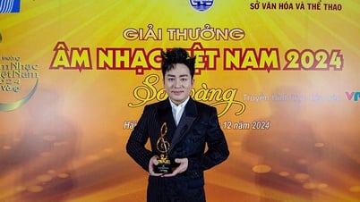 Tung Duong ទទួលបានពានរង្វាន់ Golden Sol សម្រាប់អ្នកចម្រៀងល្អបំផុតឆ្នាំ 2024