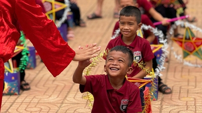 Trung ương Đoàn trao quà trung thu cho thiếu nhi khó khăn ở Tây Nguyên