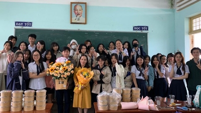 Gần 1.000 học sinh ở Phú Yên được nhận quà Ngày nhà giáo Việt Nam 20.11