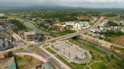 នៅ​ខេត្ត Quang Ninh មាន​ស្រុក​មួយ​ដែល​ទទួល​បាន​ស្តង់ដារ​ជនបទ​ថ្មី​ជឿន​លឿន​ដំបូង​គេ​ក្នុង​ប្រទេស តើ​អ្វី​ជា​ភាព​ទាក់​ទាញ​របស់​វា?
