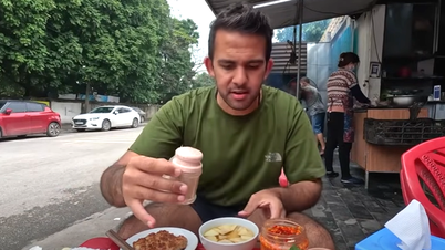 Khách Tây mê món bún đặc biệt ở Ninh Bình, gọi thêm để ăn ‘cho bõ thèm’