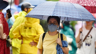 Thời tiết Hà Nội 3 ngày tới: Nắng đến 35 độ, chiều tối mưa giông