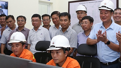 ផ្តល់ថាមពលដល់ខ្សែបណ្តាញ 500kV ទាំងមូល 3 Quang Trach - Pho Noi