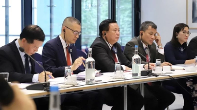 Genosse Nguyen Xuan Thang besuchte und arbeitete dort die Bundesrepublik Deutschland.