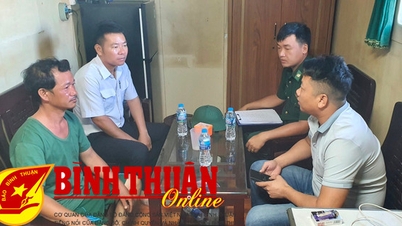 Frachtschiff rettet einem Arbeiter das Leben in den Gewässern von Binh Thuan