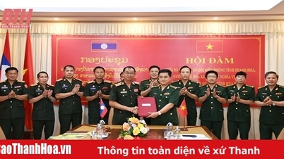 កិច្ចពិភាក្សារវាងបញ្ជាការដ្ឋានឆ្មាំព្រំដែន Thanh Hoa និងបញ្ជាការដ្ឋានយោធាខេត្ត Hua Phan (ឡាវ)