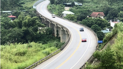Noi Bai-Lao Cai Expressway ប្រវែង 83km ត្រឹមតែ2គន្លង គ្មានផ្លូវបំបែក ពិបាកដឹកលើសទម្ងន់