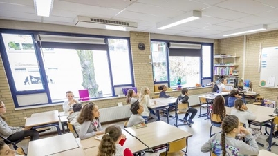 Landet rankades som nummer 1 under många år i engelskkunskaper och tidig tvåspråkig utbildning