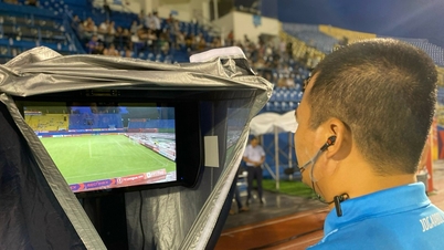 VAR thành ‘người phán xử’ 6 cuộc đua cực nóng