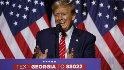 Thương vụ có thể giúp ông Trump giải cơn khát tài chính