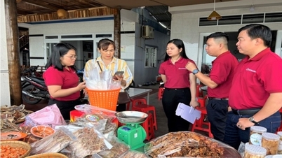 Agribank Kien Giang ដាក់ពង្រាយការគ្របដណ្តប់ VietQR នៅក្នុងឃុំកោះ
