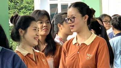 បេក្ខជនដែលចូលរៀនដំបូងមានការភ័ន្តច្រឡំនៅពេលដែលសាលាតម្រូវឱ្យចុះឈ្មោះជម្រើសដំបូង