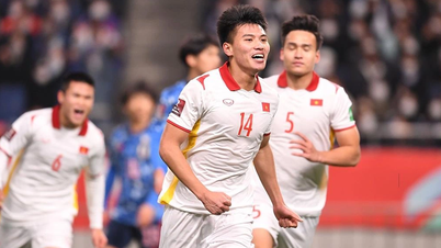 Casper Vietnam accompanies FPT Play to broadcast the Philippines - Vietnam match