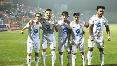 Văn Toàn ghi bàn, CLB Nam Định thắng đậm HL Hà Tĩnh