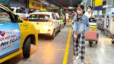 Sớm gỡ vướng việc thu phí xe vào sân bay theo ETC