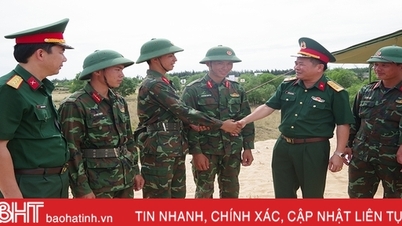 ខិតខំ​ហ្វឹកហ្វឺន​កងទ័ព​ផ្ទាល់ ធានា​នូវ​សមយុទ្ធ​នៅ​តំបន់​ការពារ​ខេត្ត