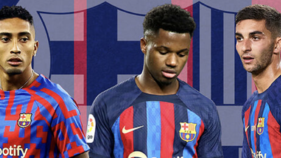 Players causing difficulties for Barcelona in the transfer market