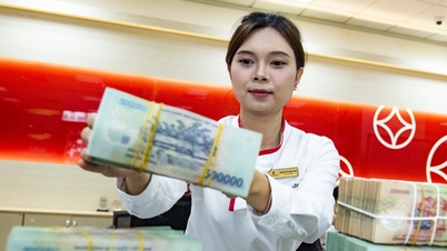Lãi suất ngân hàng hôm nay 26/9/2024: Tăng vọt, áp sát mức cao nhất