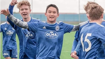 HLV Troussier gọi tài năng Việt kiều lên U23 Việt Nam