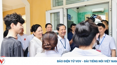 សំណួរ​ប្រឡង​ត្រូវ​បាន​រចនា​ឡើង​ឱ្យ​ស្រប​នឹង​ខ្លឹមសារ​សាមញ្ញ។