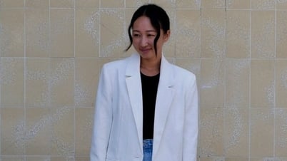 Mọi cô nàng sành điệu đều mặc áo blazer