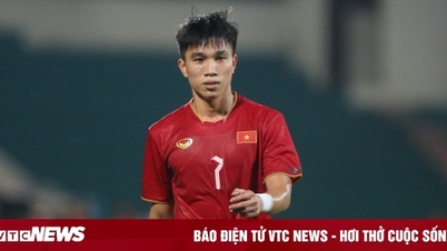 Le Van Do is on the bench, Bui Vi Hao is starting.