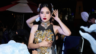 Nhà sử học Dương Trung Quốc: "Trang phục dân tộc cần sáng tạo và cẩn trọng"