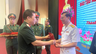 និស្សិតចំនួន 242 នាក់បានបញ្ចប់ការសិក្សាពីការបណ្តុះបណ្តាលរយៈពេលខ្លី និងបានបញ្ចប់កម្មាភិបាលនយោបាយកម្រិតសាកលវិទ្យាល័យនៅកម្រិតមធ្យម និងផ្នែក។