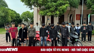 Khởi tố 13 thanh, thiếu niên ở Nghệ An mang dao kiếm đuổi đánh nhau trên đường