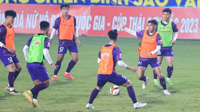 U.23 Việt Nam hội quân cho giấc mơ Olympic, 3 tuyển thủ quốc gia cùng luyện công