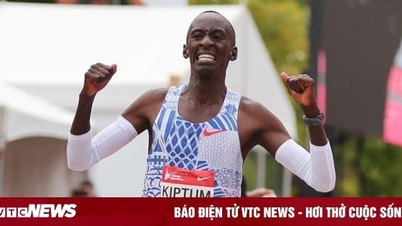 Kelvin Kiptum thiết lập kỷ lục thế giới mới tại Chicago Marathon