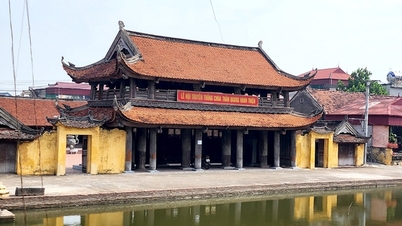 The mystery of the monkless temple in the carp-shaped village
