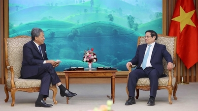 Prime Minister Pham Minh Chinh receives Malaysian Defense Minister