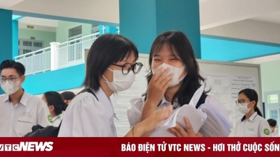 Rain of 10s in English at the 10th grade exam in Ho Chi Minh City