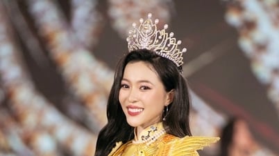 រូបភាពរបស់និស្សិតស្រី FPT Kieu Duy ដែលទើបតែបានគ្រងមកុដបវរកញ្ញាជាតិវៀតណាម