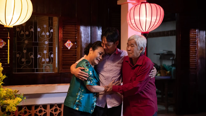 ថ្ងៃទី 30 នៃ Tet នៅផ្ទះនៅតាមផ្លូវ